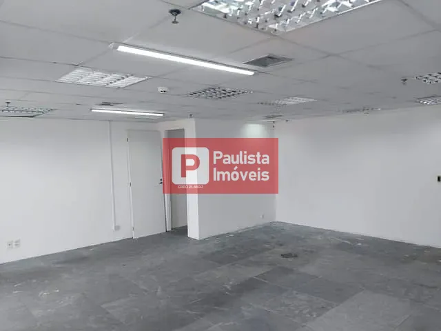 Conjunto comercial com 185m², para alugar, no bairro Chácara Santo Antônio  / Jardim Dom Bosco em São Paulo