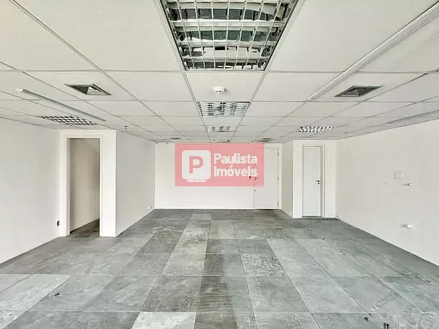 Conjunto comercial com 185m², para alugar, no bairro Chácara Santo Antônio  / Jardim Dom Bosco em São Paulo