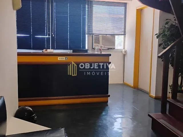 Conjunto comercial à venda, no bairro Auxiliadora em Porto Alegre