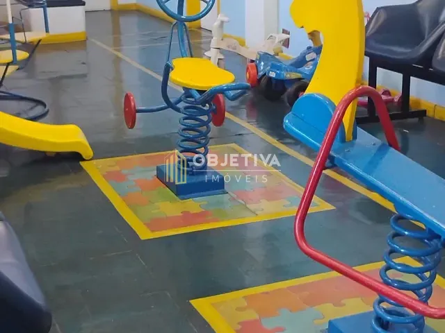 Conjunto comercial à venda, no bairro Auxiliadora em Porto Alegre