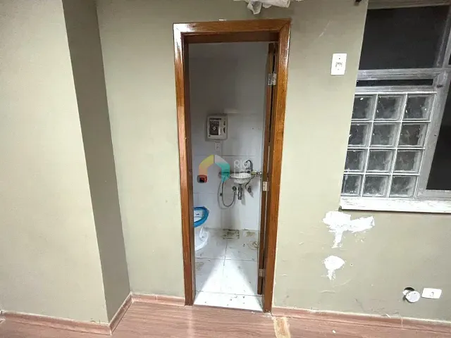 Conjunto comercial com 100m², à venda, no bairro Centro em Rio de Janeiro