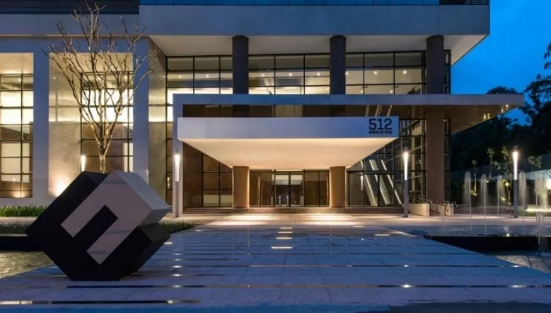 Conjunto Comercial em Alphaville Centro Empresarial — foto 2