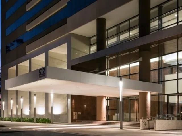 Conjunto comercial à venda ou para alugar, no bairro Alphaville Centro Industrial e Empresarial/Alphaville. em Barueri