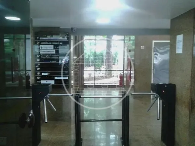 Conjunto comercial para alugar, no bairro Cidade Monções em São Paulo