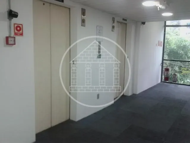 Conjunto comercial para alugar, no bairro Cidade Monções em São Paulo