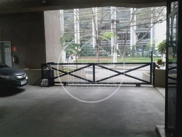 Conjunto comercial para alugar, no bairro Cidade Monções em São Paulo