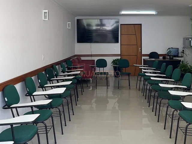 Conjunto comercial para alugar, no bairro Vila Pompéia em São Paulo