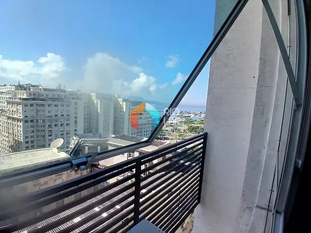 Conjunto comercial com 300m², à venda, no bairro Centro em Rio de Janeiro
