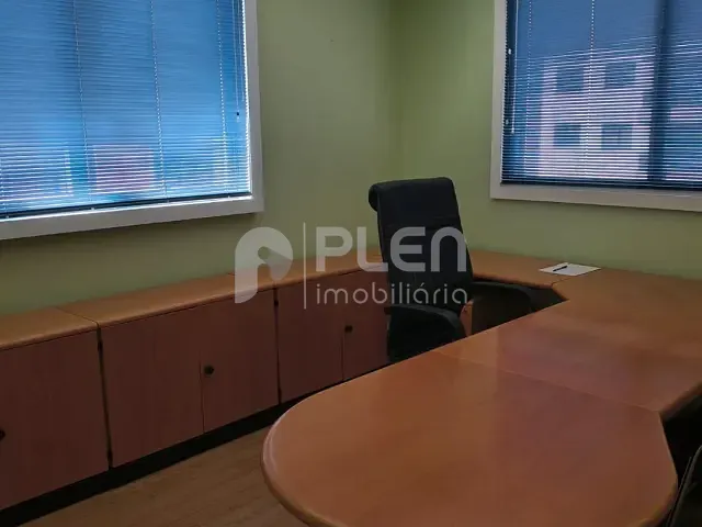 Conjunto comercial à venda, no bairro Água Fria em São Paulo