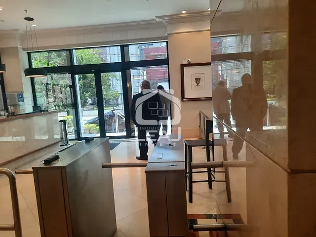 Conjunto comercial com 70m², à venda ou para alugar, no bairro Vila Nova Conceição em São Paulo