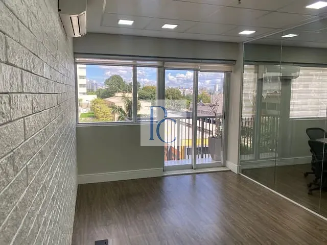Conjunto comercial à venda, no bairro Santo Amaro em São Paulo