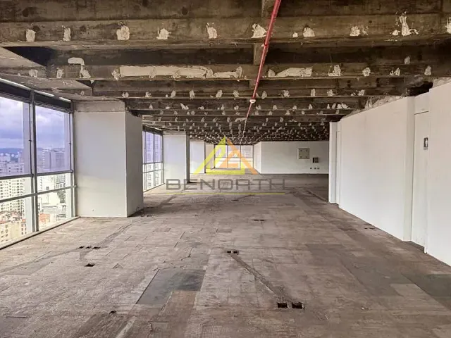 Conjunto comercial com 1112m², à venda ou para alugar, no bairro Centro em São Paulo