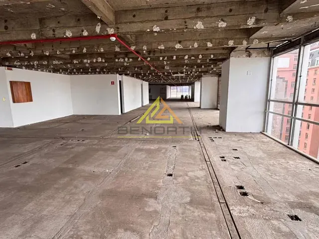 Conjunto comercial com 1112m², à venda ou para alugar, no bairro Centro em São Paulo