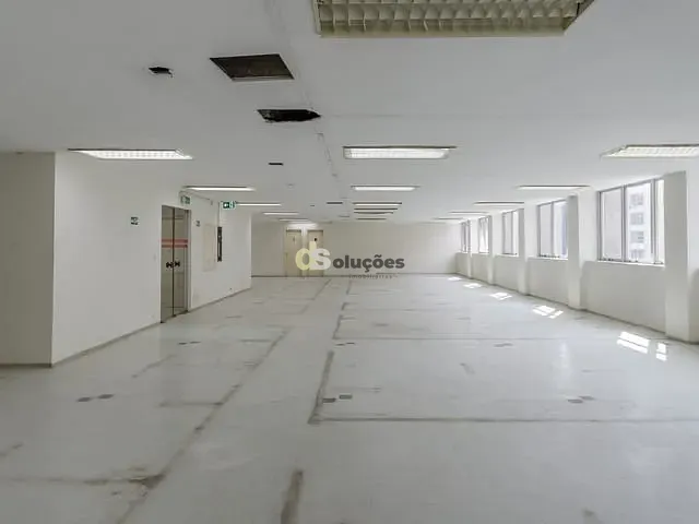 Conjunto comercial para alugar, no bairro Cerqueira César em São Paulo