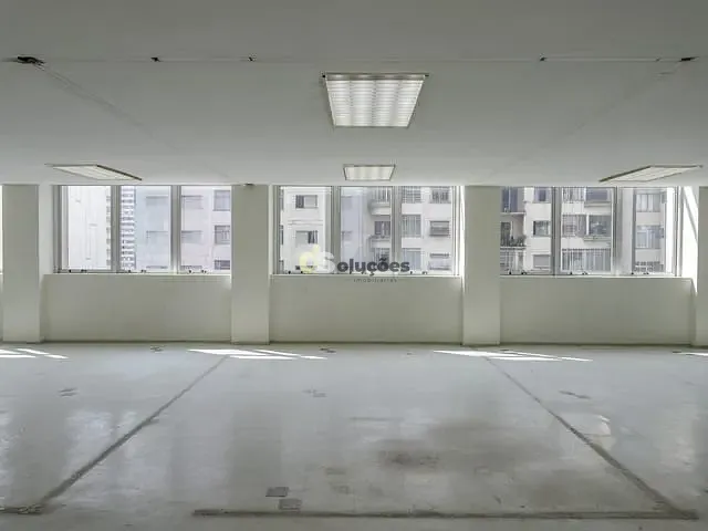 Conjunto comercial para alugar, no bairro Cerqueira César em São Paulo