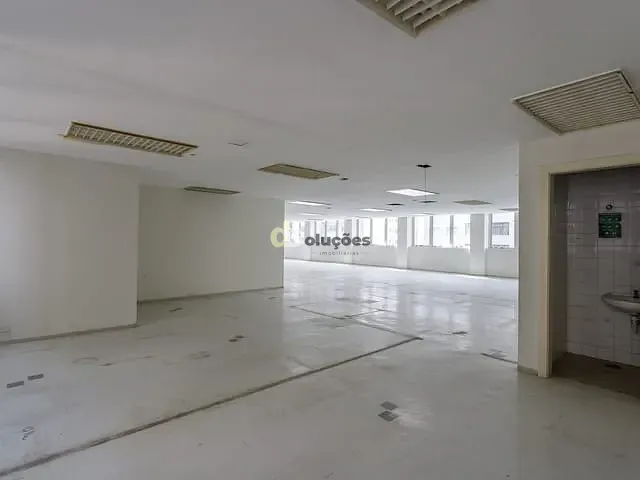 Conjunto comercial para alugar, no bairro Cerqueira César em São Paulo