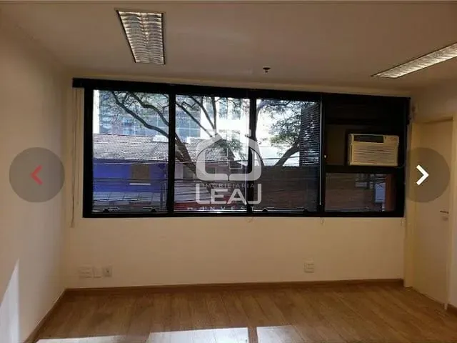 Conjunto comercial com 30m², à venda, no bairro Vila Olímpia em São Paulo