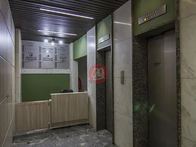 Conjunto comercial com 25m², para alugar, no bairro Centro Histórico em Porto Alegre