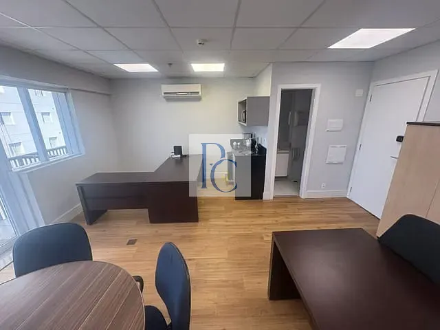 Conjunto comercial para alugar, no bairro Santo Amaro em São Paulo