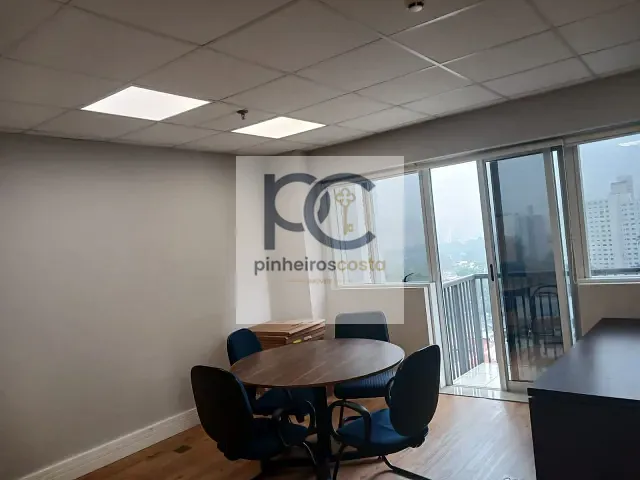Conjunto comercial para alugar, no bairro Santo Amaro em São Paulo