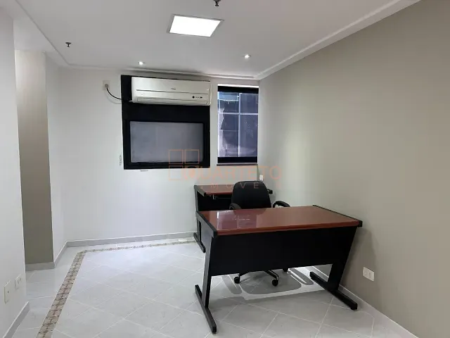 Conjunto comercial para alugar, no bairro Santa Cecília em São Paulo