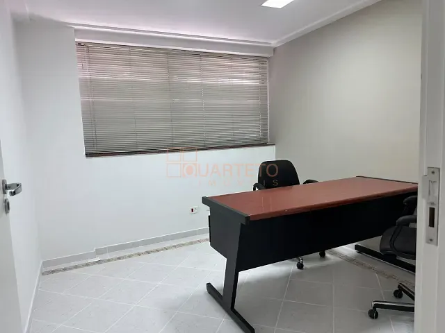 Conjunto comercial para alugar, no bairro Santa Cecília em São Paulo