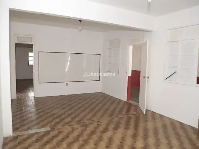 Conjunto comercial com 560m², à venda, no bairro Centro em Campos dos Goytacazes
