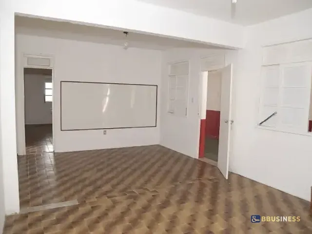 Conjunto comercial com 560m², à venda, no bairro Centro em Campos dos Goytacazes