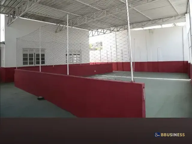 Conjunto comercial com 560m², à venda, no bairro Centro em Campos dos Goytacazes