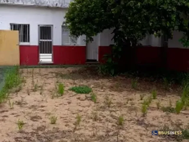Conjunto comercial com 560m², à venda, no bairro Centro em Campos dos Goytacazes