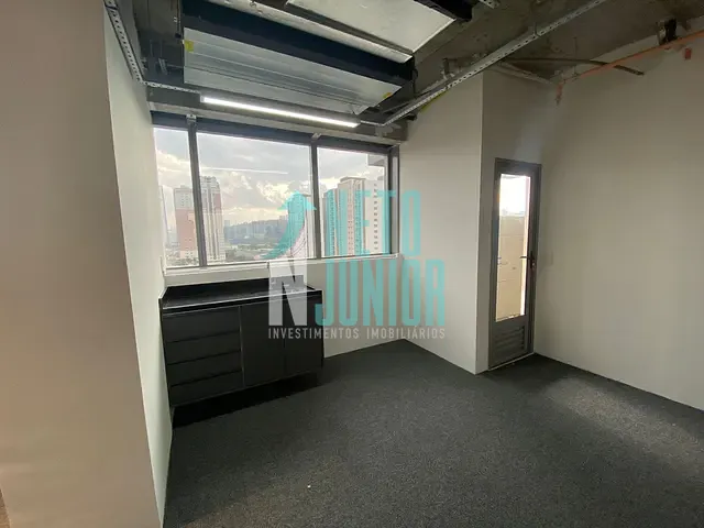 Conjunto comercial com 316m², à venda, no bairro Chacara Santo Antonio em São Paulo