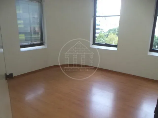 Conjunto comercial para alugar, no bairro Cidade Monções em São Paulo