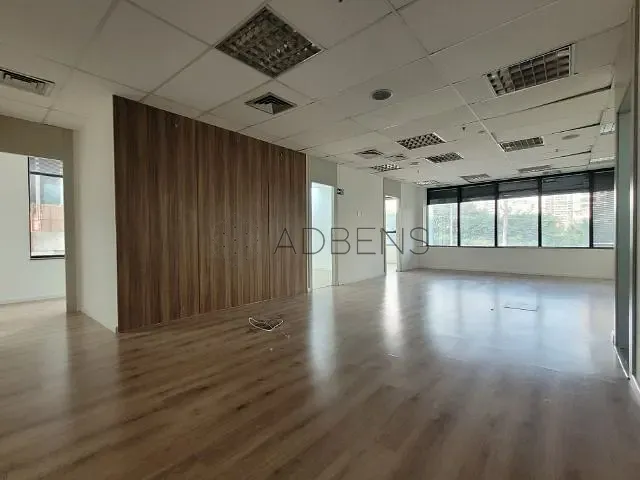 Conjunto comercial à venda ou para alugar, no bairro Itaim Bibi em São Paulo