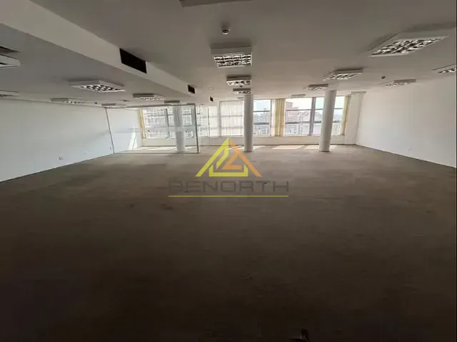 Conjunto comercial com 256m², à venda, no bairro Centro em São Paulo