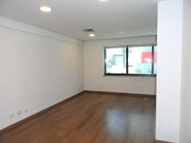 Conjunto comercial com 87m², para alugar, no bairro Consolação em São Paulo