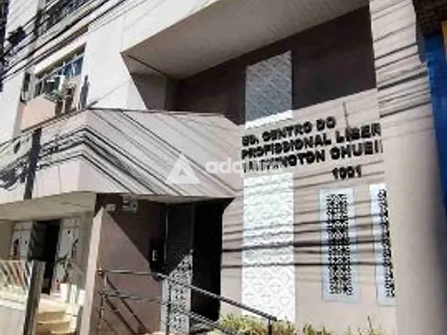 Conjunto comercial com 117m², à venda ou para alugar, no bairro Centro em Ponta Grossa