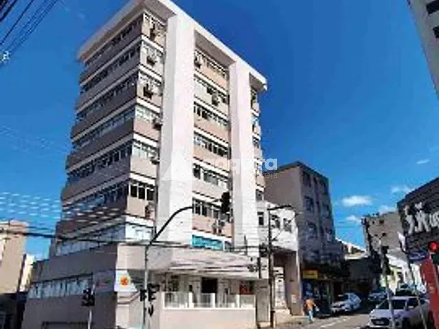 Conjunto comercial com 117m², à venda ou para alugar, no bairro Centro em Ponta Grossa