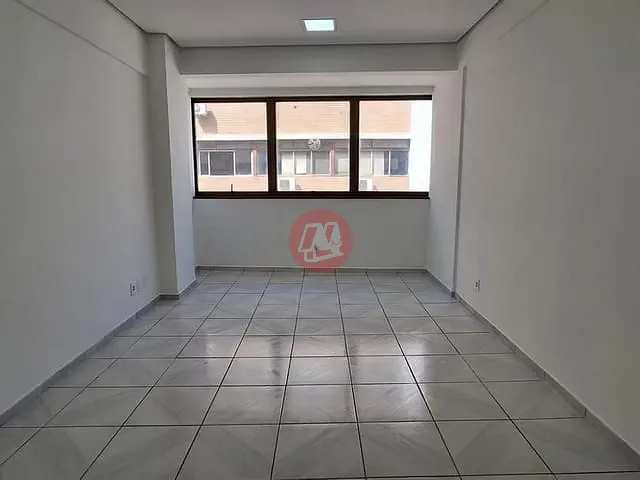 Conjunto comercial com 25m², para alugar, no bairro Centro Histórico em Porto Alegre