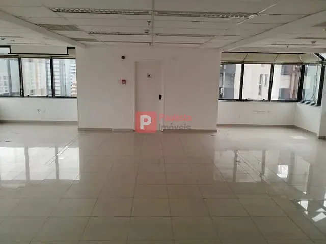 Conjunto comercial à venda ou para alugar, no bairro Cidade Monções em São Paulo