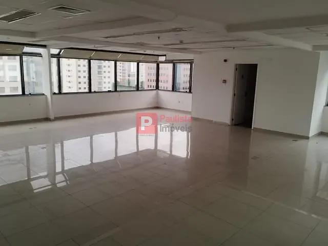 Conjunto comercial à venda ou para alugar, no bairro Cidade Monções em São Paulo
