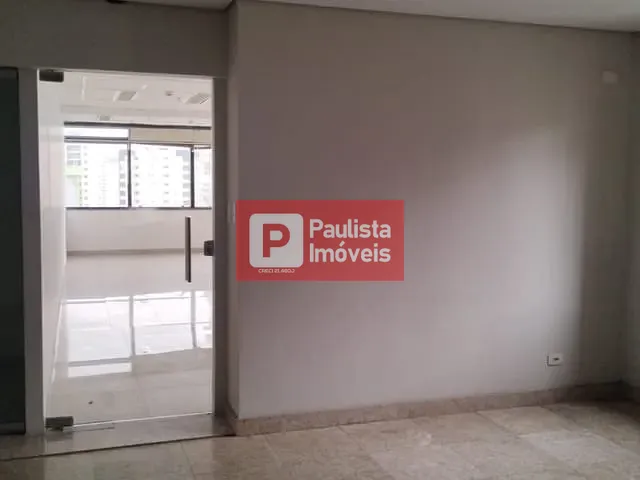 Conjunto comercial à venda ou para alugar, no bairro Cidade Monções em São Paulo