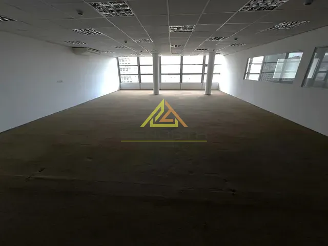 Conjunto comercial com 270m², à venda, no bairro Centro em São Paulo