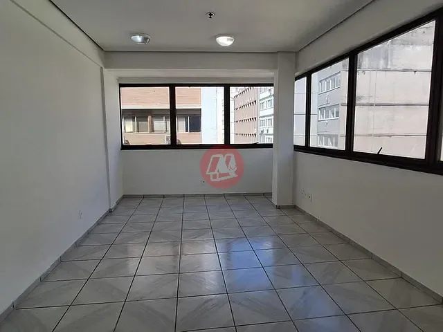Conjunto comercial com 29m², para alugar, no bairro Centro Histórico em Porto Alegre