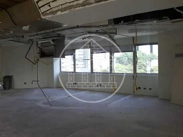 Conjunto comercial para alugar, no bairro Cidade Monções em São Paulo
