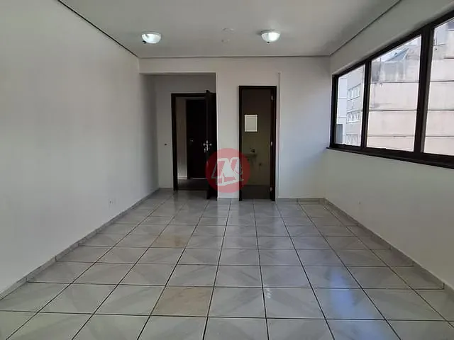 Conjunto comercial com 33m², para alugar, no bairro Centro Histórico em Porto Alegre