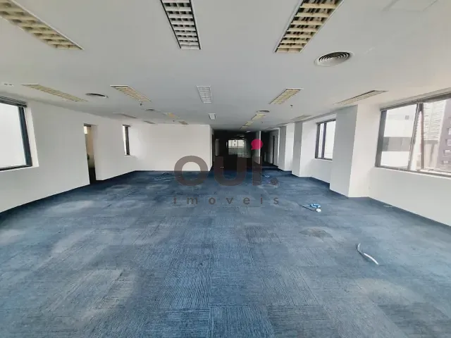 Conjunto comercial para alugar, no bairro Cidade Monções em São Paulo