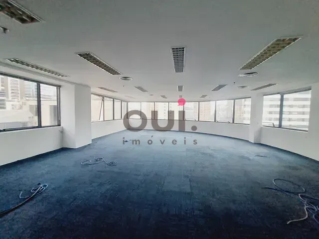 Conjunto comercial para alugar, no bairro Cidade Monções em São Paulo