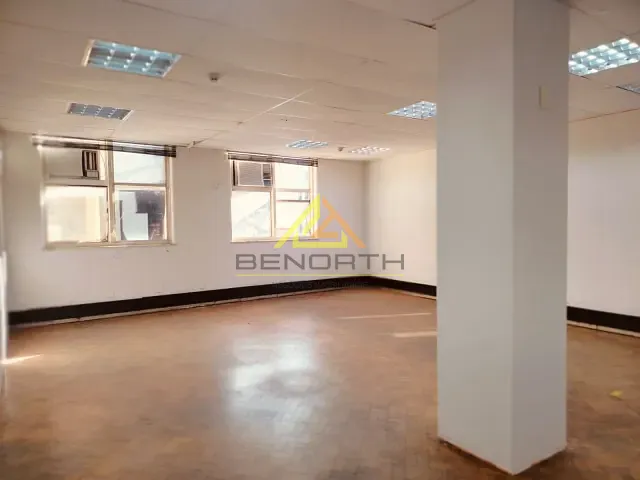 Conjunto comercial com 288m², para alugar, no bairro República em São Paulo