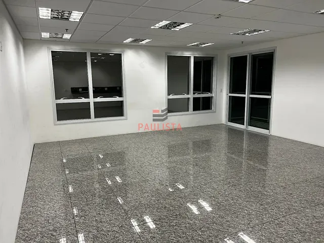 Conjunto comercial à venda, no bairro Conceição em São Paulo