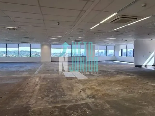 Conjunto comercial com 672m², à venda ou para alugar, no bairro Vila Olímpia em São Paulo